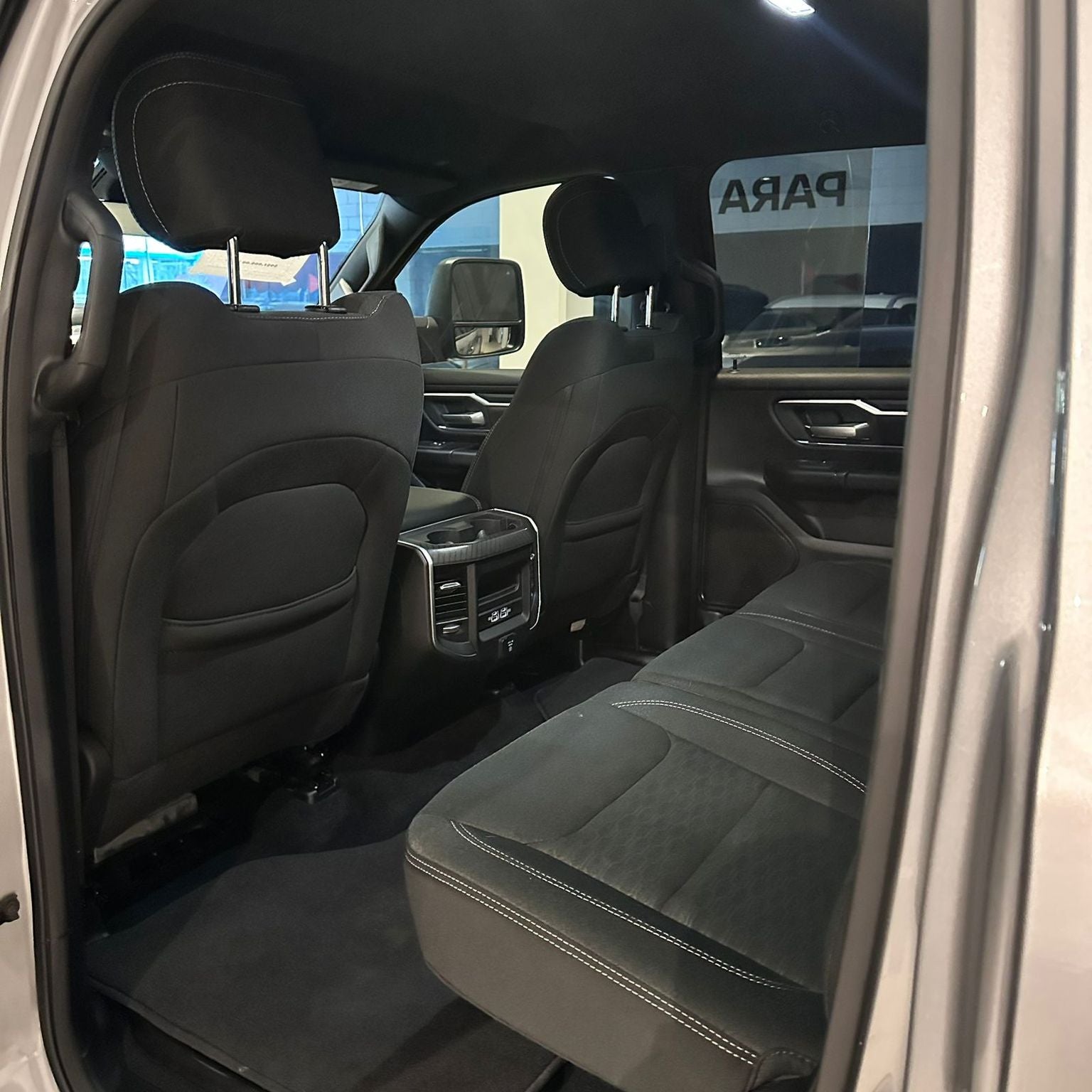 2025 RAM 1500 3.6 V6 Bighorn Crew Cab 4x4 At