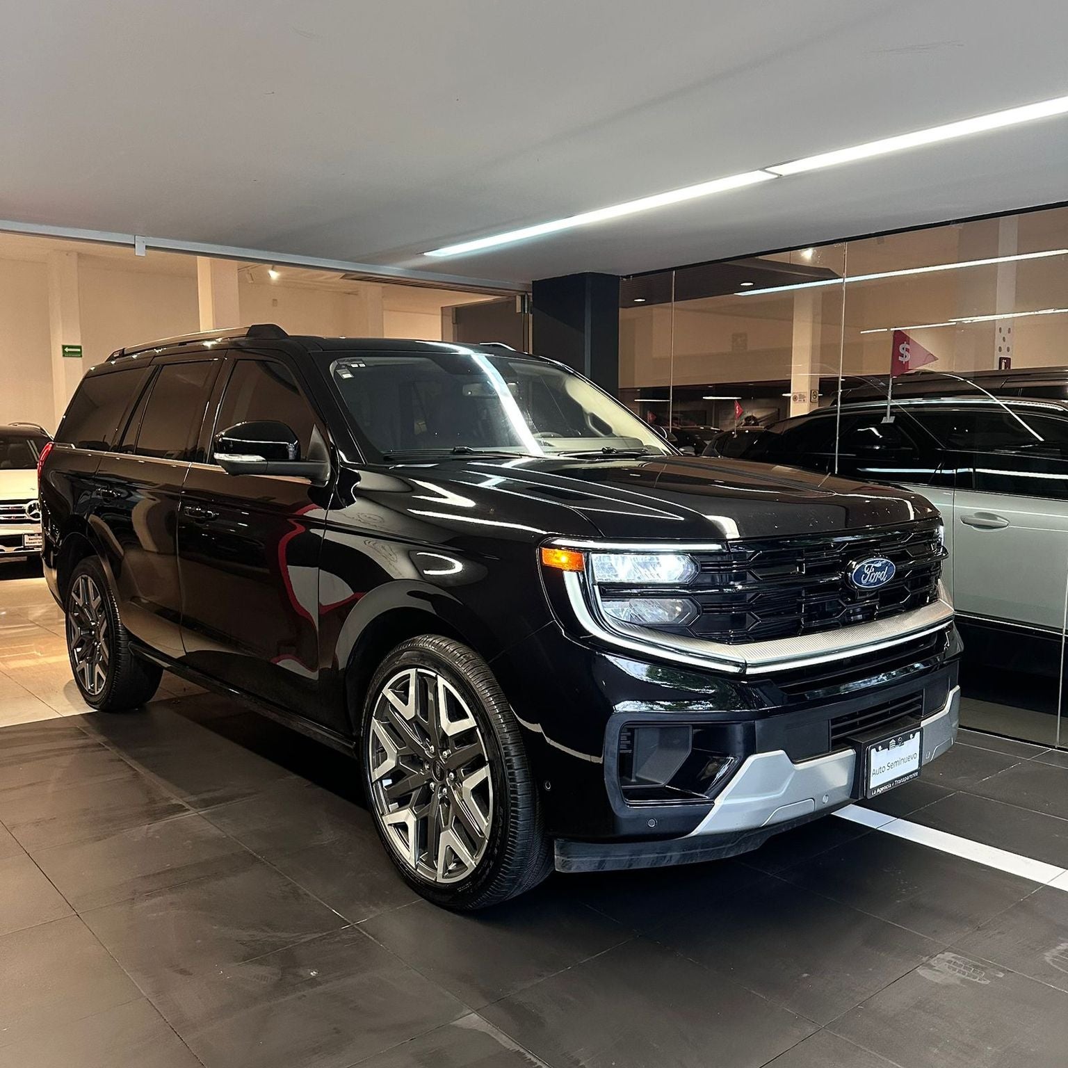2024 Ford Expedition PLATINUM