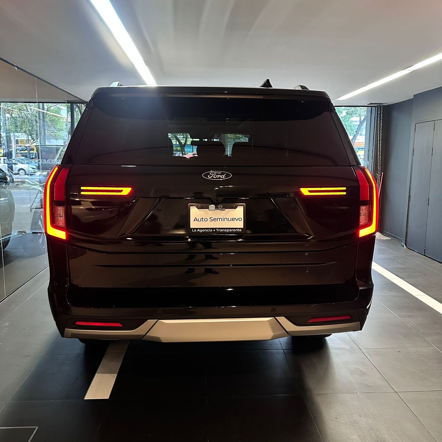2024 Ford Expedition PLATINUM