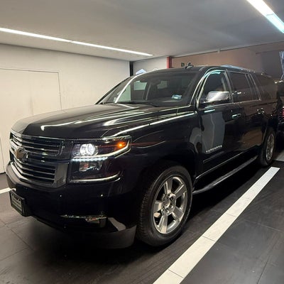 2018 Chevrolet Suburban 5.3 V8 Premier Piel 3 Fila Asientos 4x4 At
