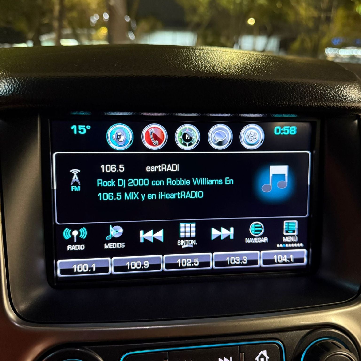 2018 Chevrolet Suburban 5.3 V8 Premier Piel 3 Fila Asientos 4x4 At