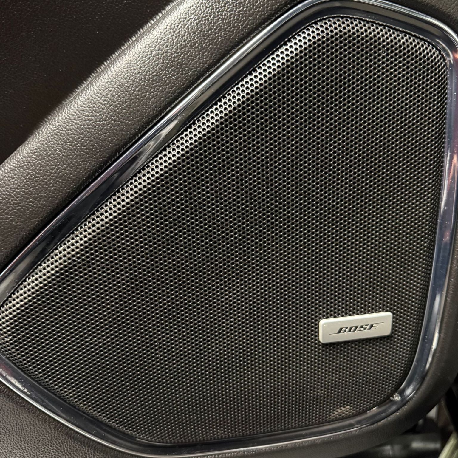 2018 Chevrolet Suburban 5.3 V8 Premier Piel 3 Fila Asientos 4x4 At