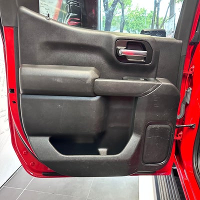 2022 Chevrolet Silverado 5.3 V8 1500 Doble Cabina Custom 4x4 At
