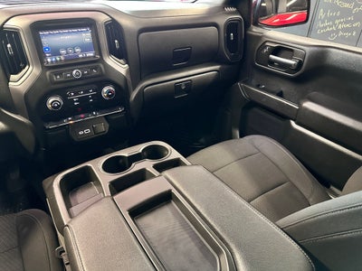 2022 Chevrolet Silverado 5.3 V8 1500 Doble Cabina Custom 4x4 At