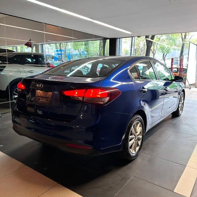 2017 Kia Forte 2.0 Ex 4 p Mt