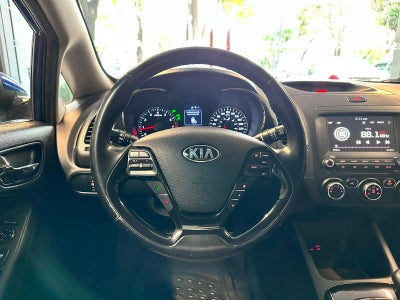 2017 Kia Forte 2.0 Ex 4 p Mt