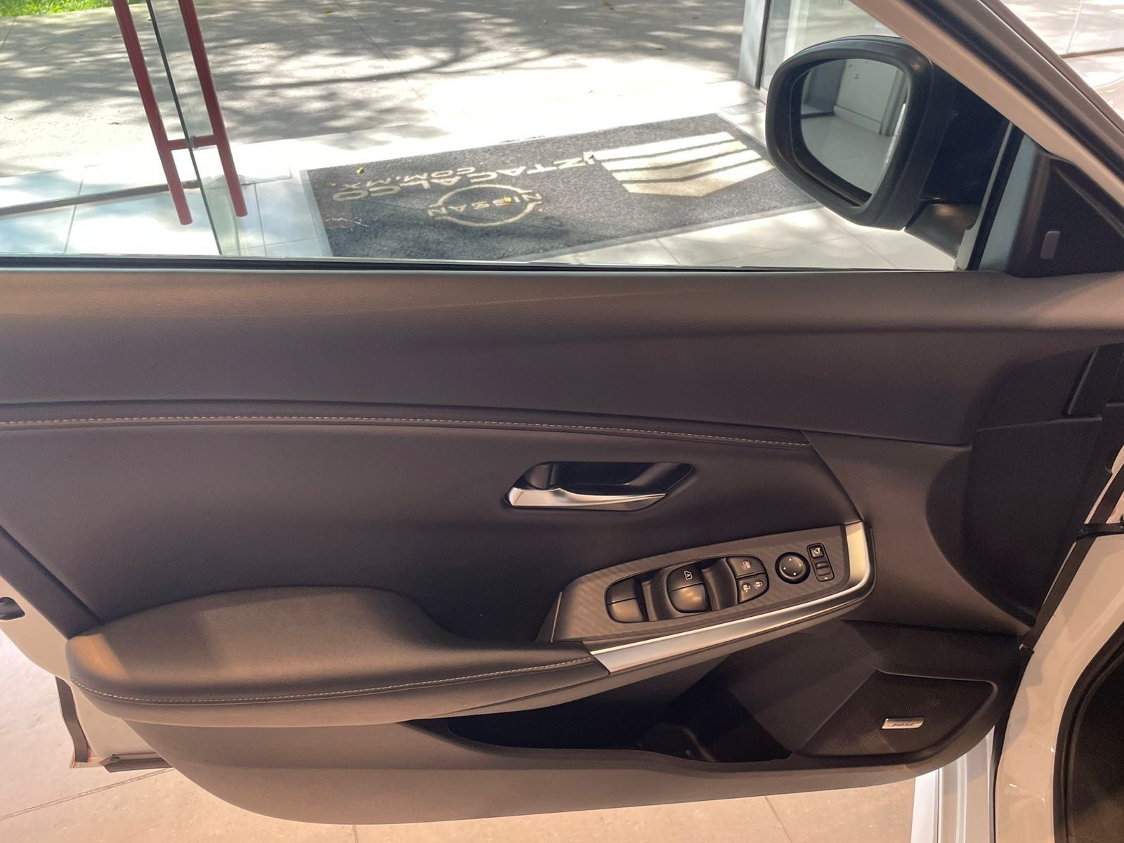 2024 Nissan Sentra 2.0 SR Platinum At