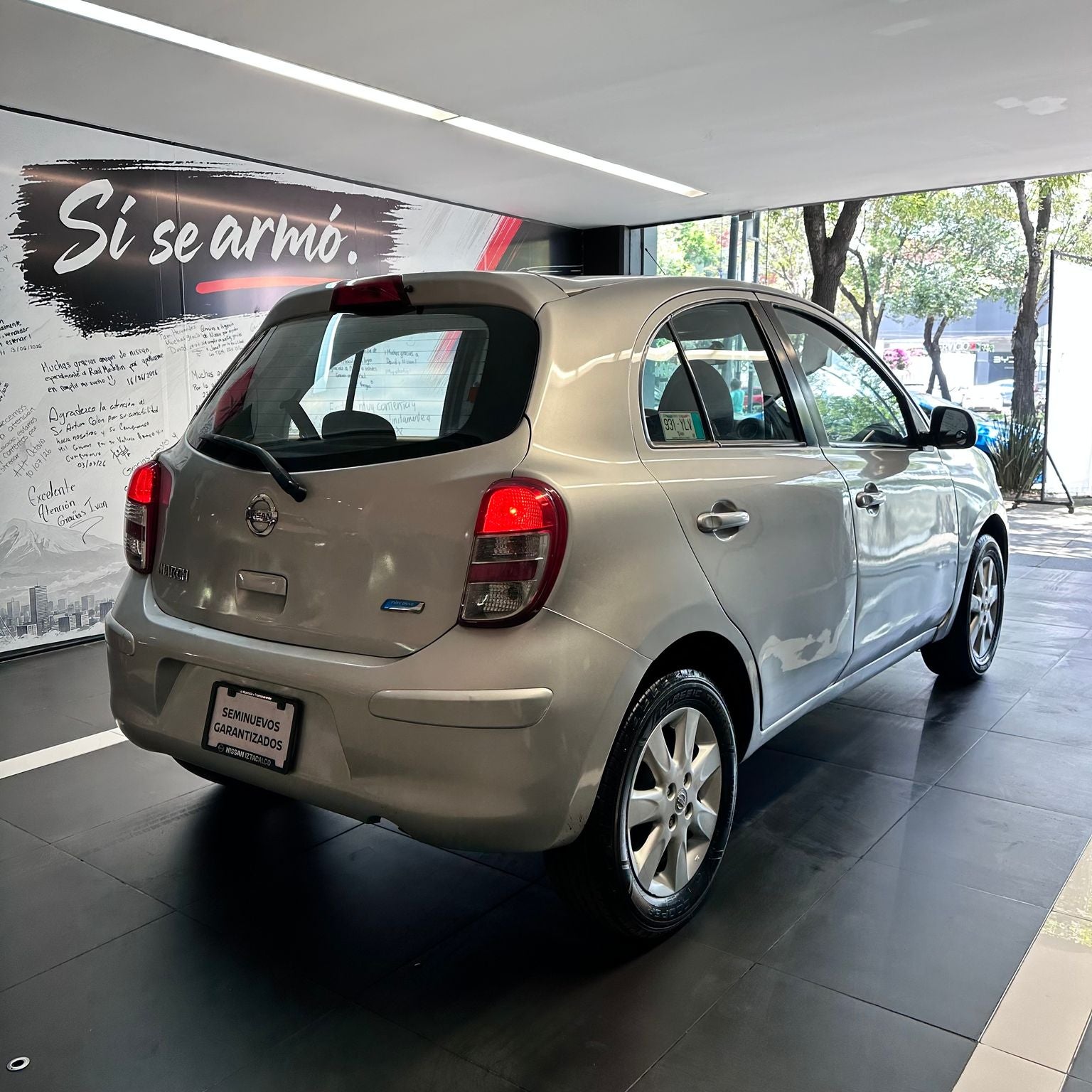 2013 Nissan March 1.6 Advance Mt