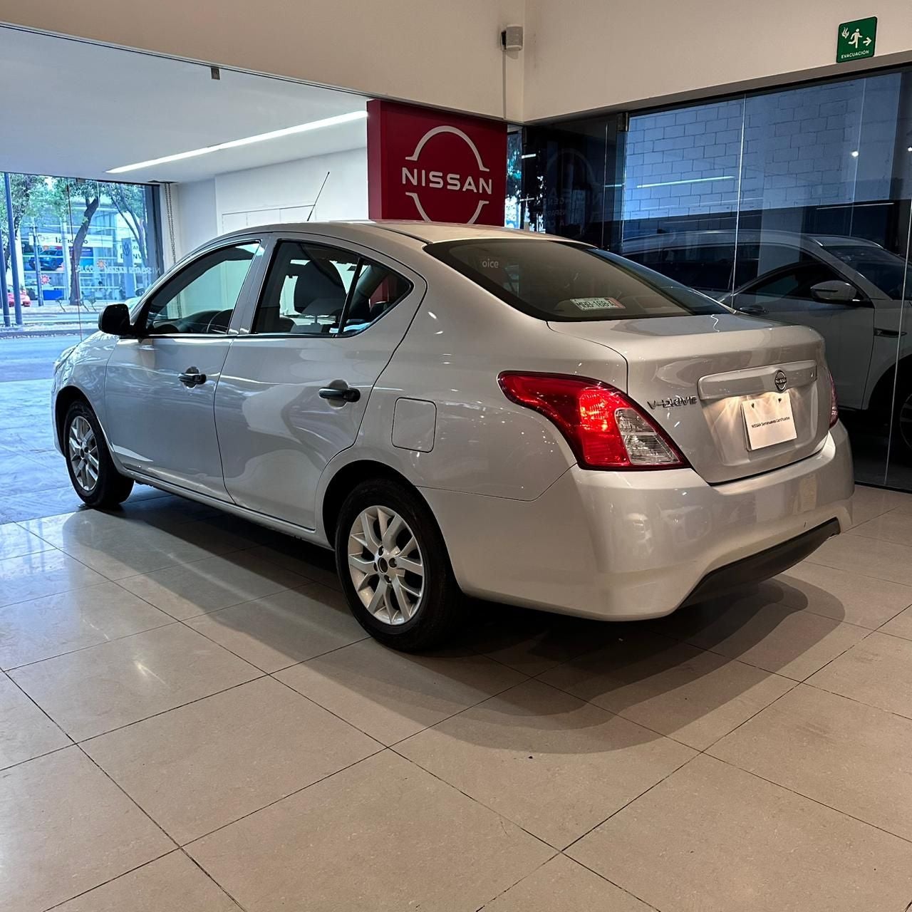 2024 Nissan V-Drive 1.6 A/C Mt