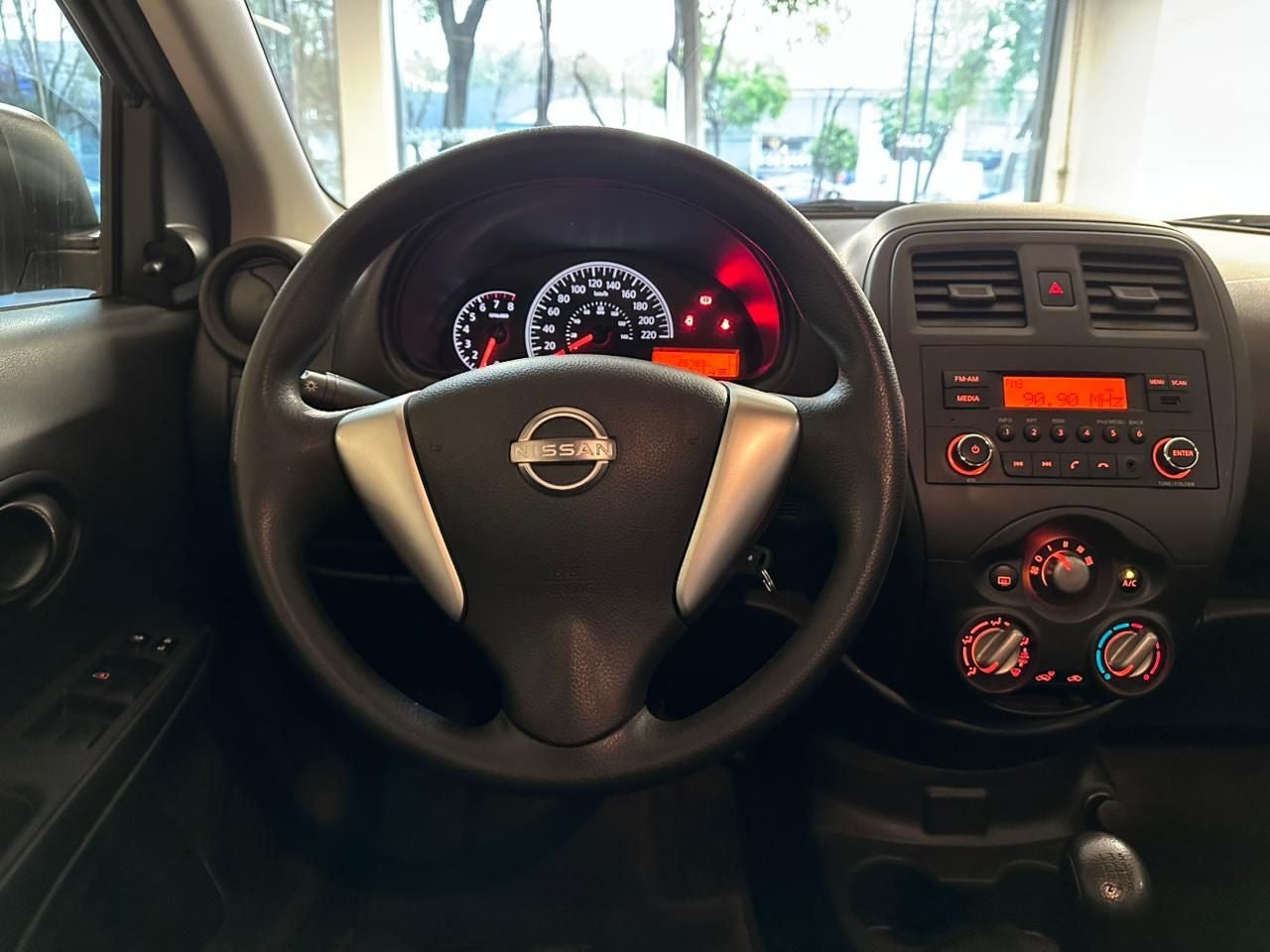 2024 Nissan V-Drive 1.6 A/C Mt