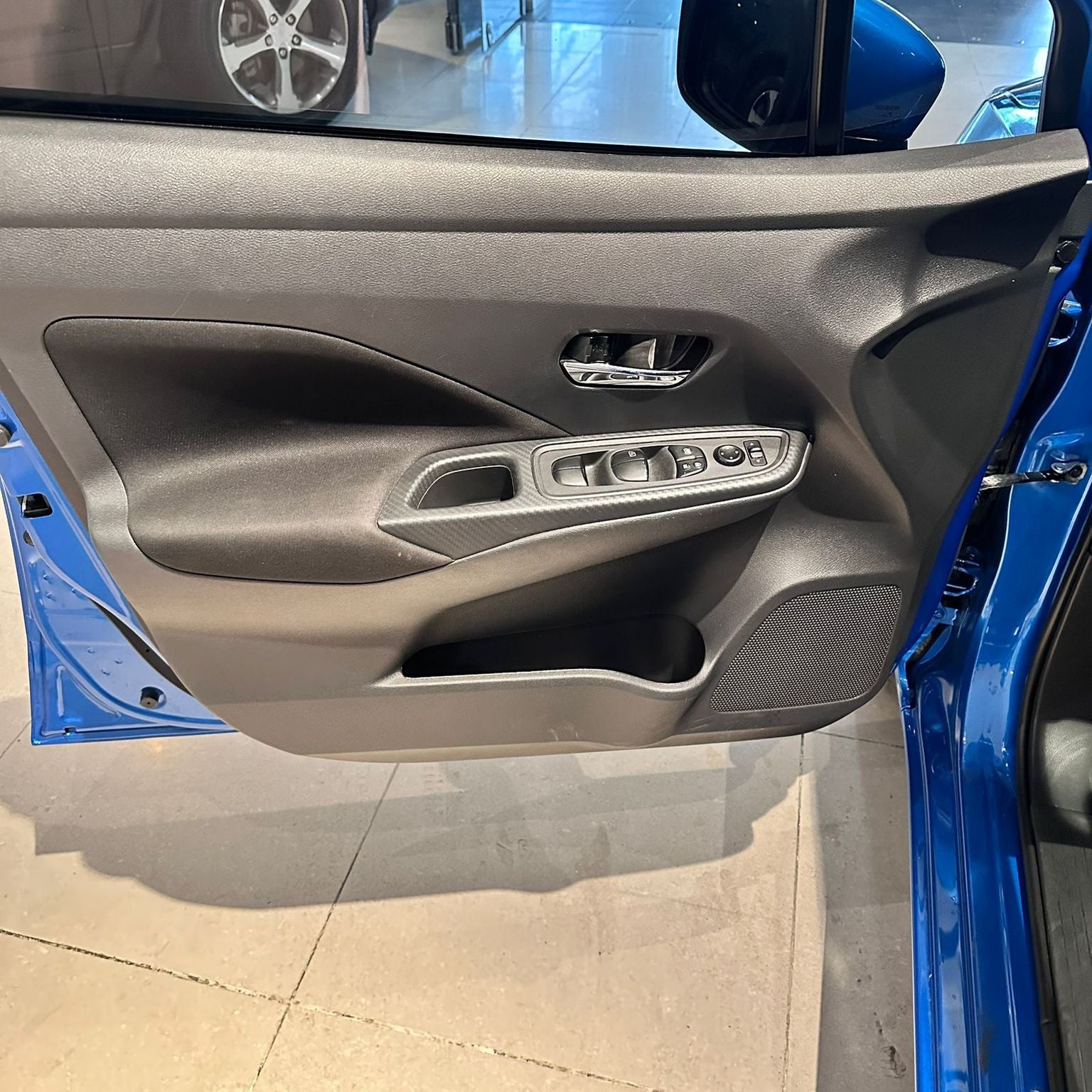 2025 Nissan Versa 1.6 Advance Mt