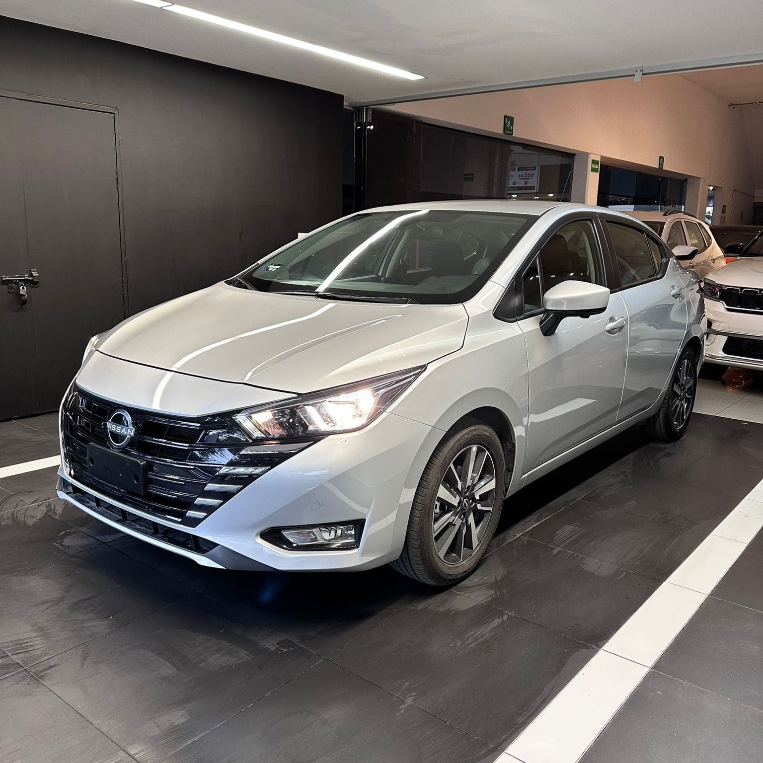 2025 Nissan Versa 1.6 Advance At