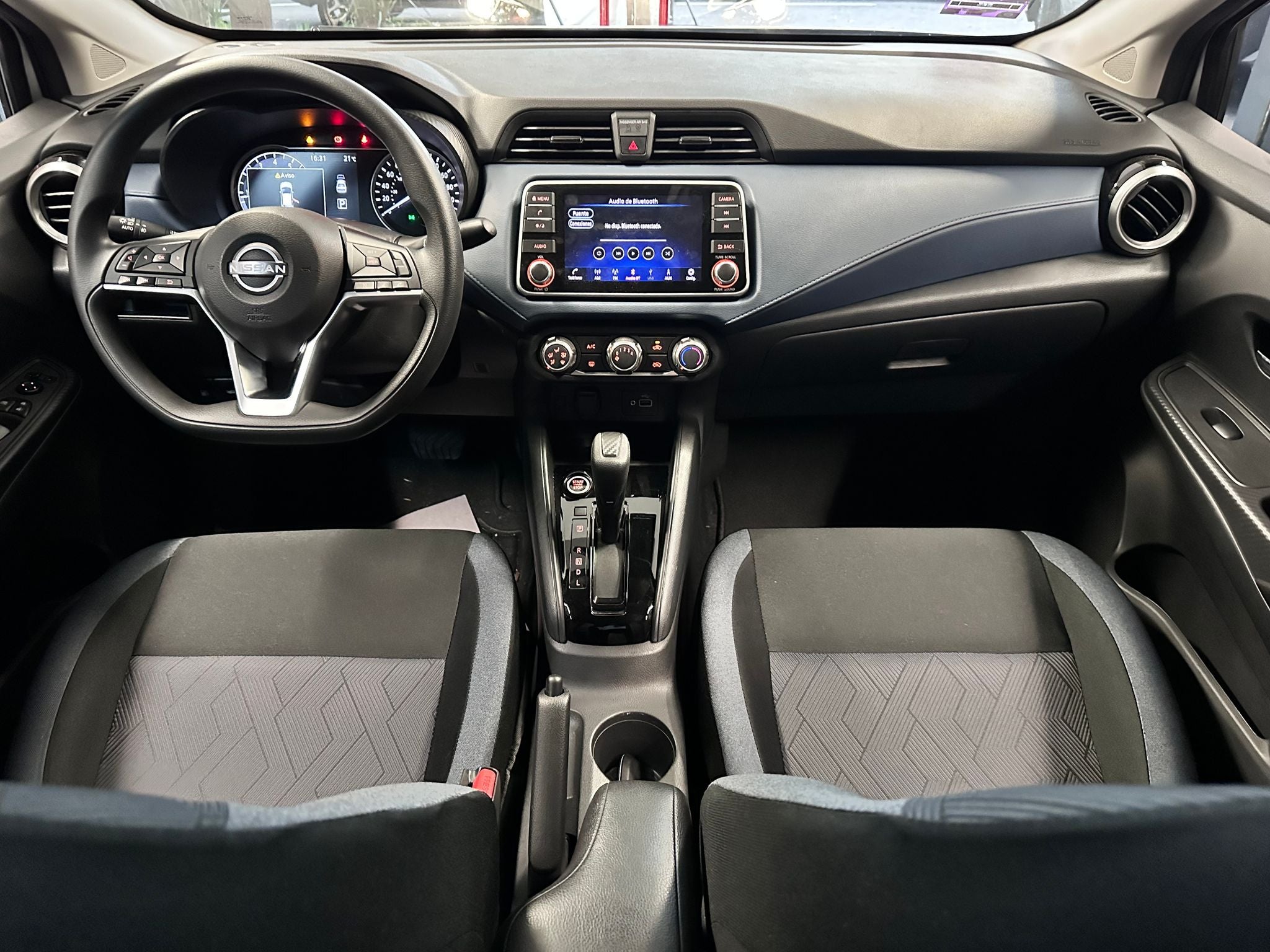 2025 Nissan Versa 1.6 Advance At