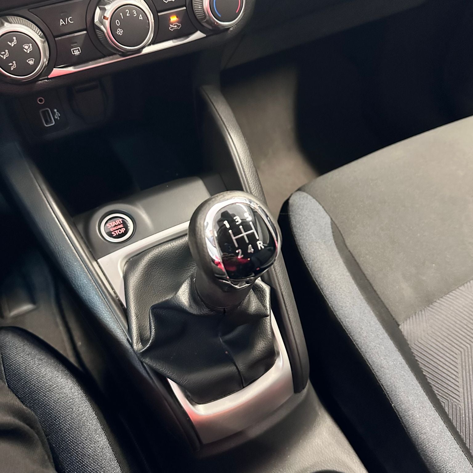 2023 Nissan Versa 1.6 Advance Mt