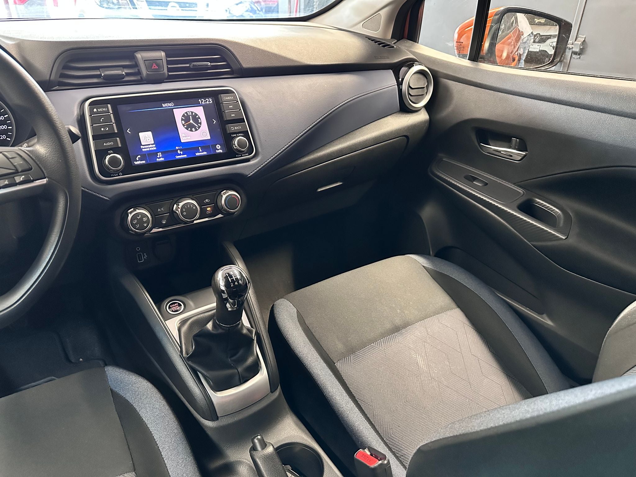 2023 Nissan Versa 1.6 Advance Mt