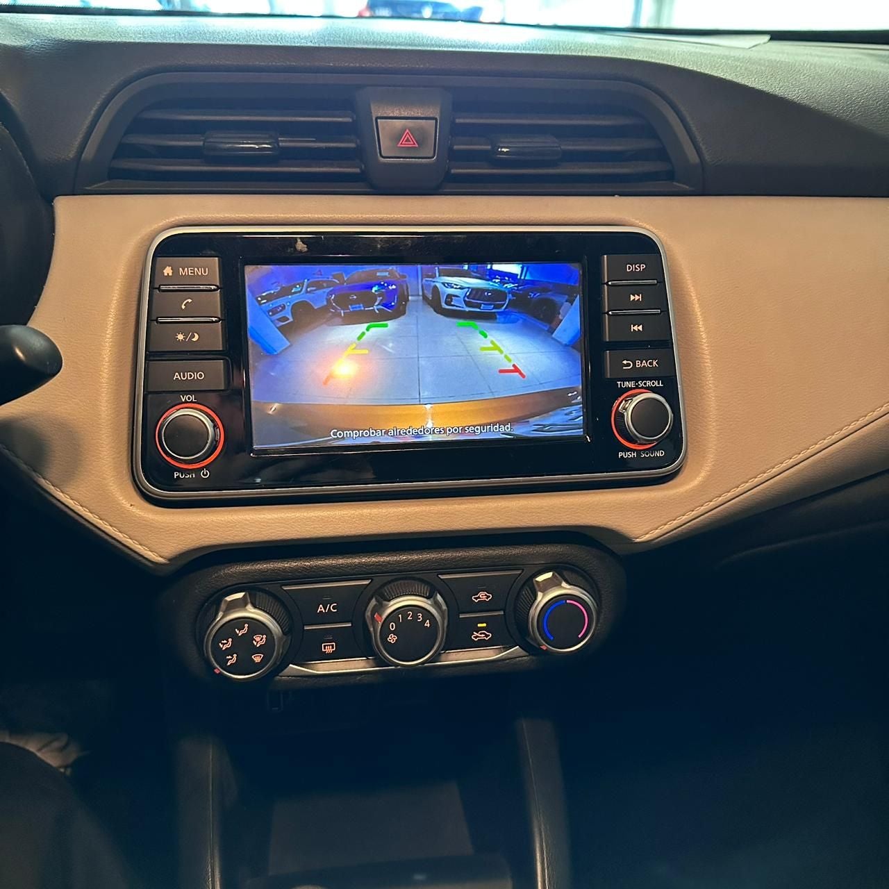 2021 Nissan Versa 1.6 Advance Mt