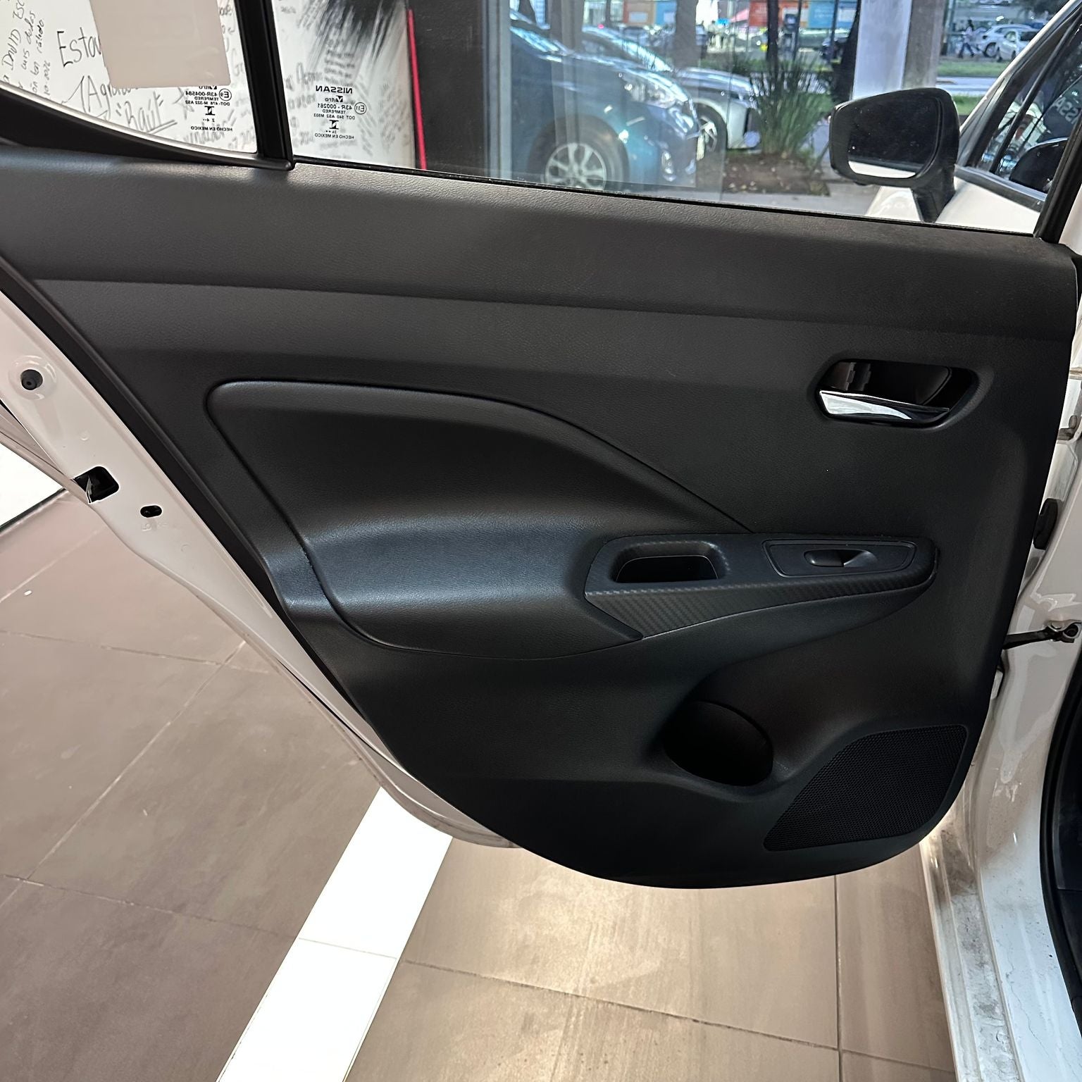 2025 Nissan Versa 1.6 SR At