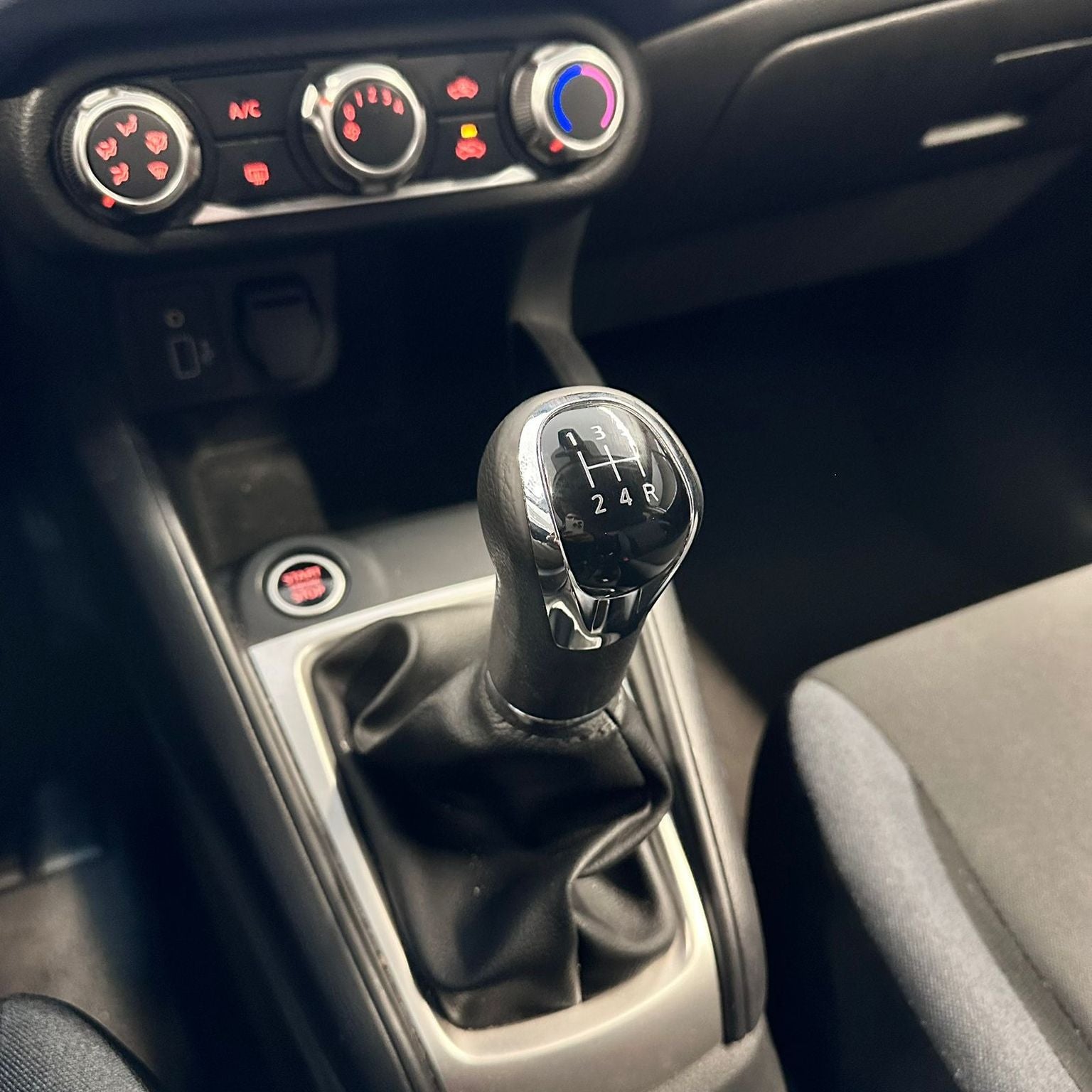 2023 Nissan Versa 1.6 Advance Mt