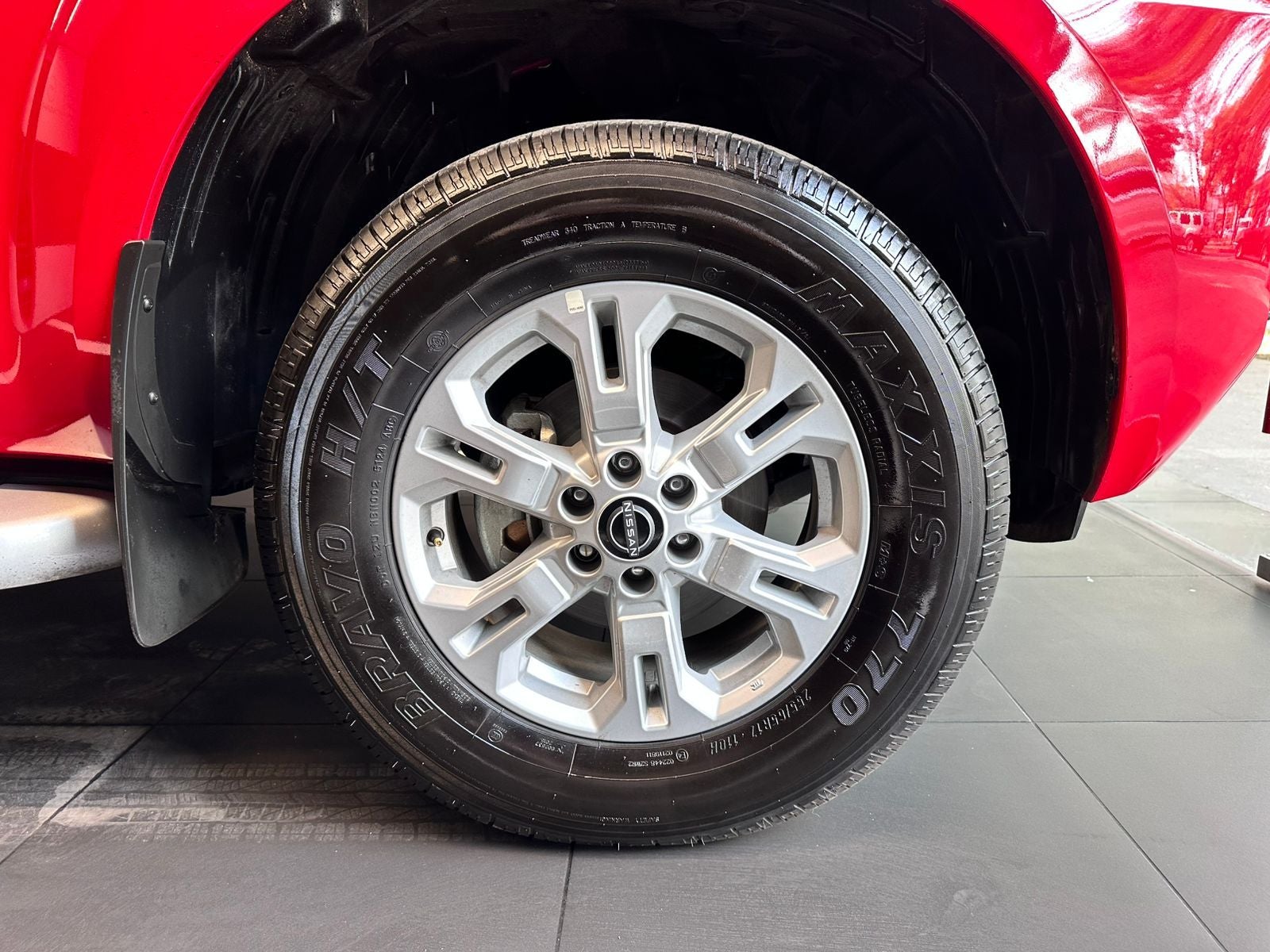 2025 Nissan Frontier 2.5 Doble Cabina LE 4x2 Mt
