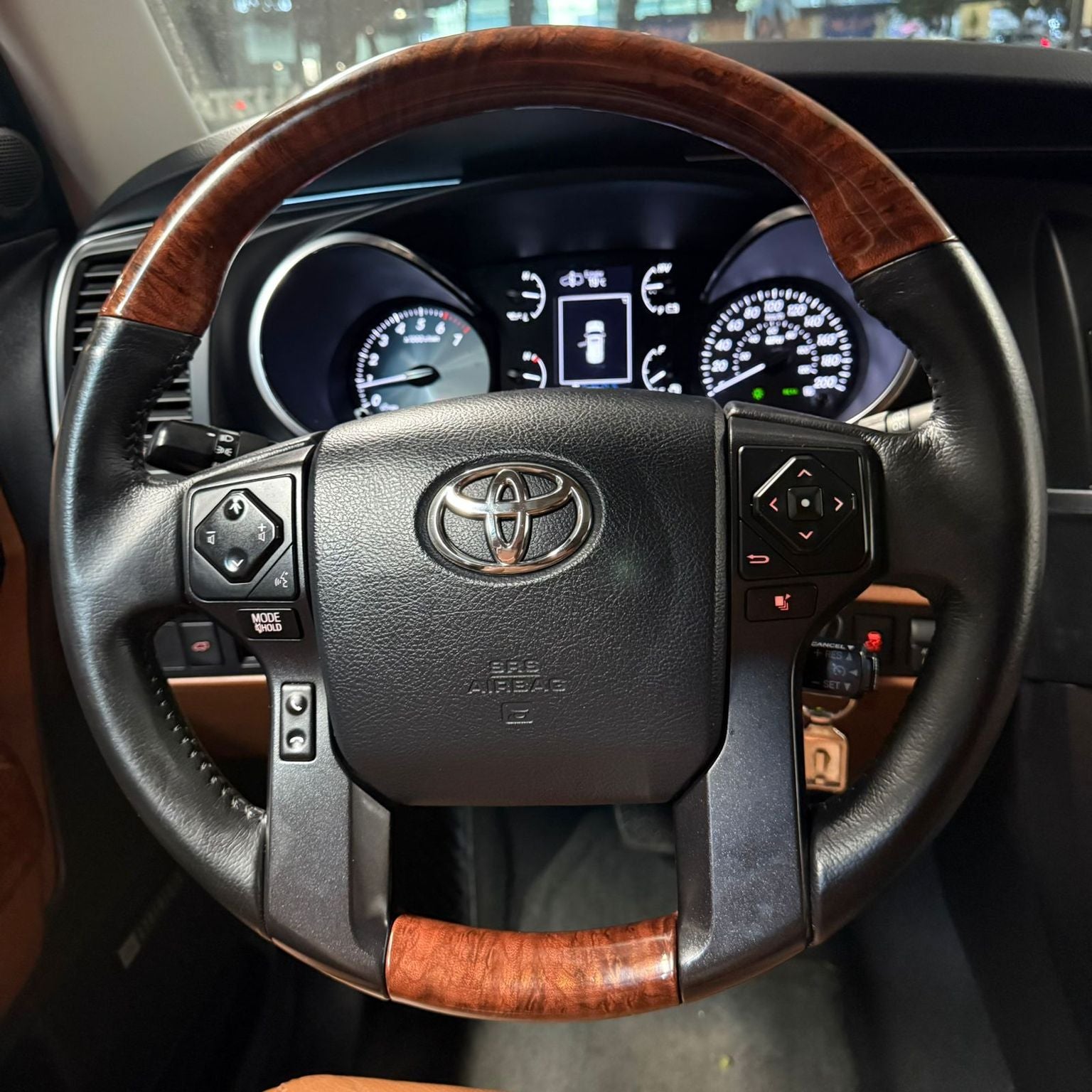 2019 Toyota Sequoia 5.7 Platinum At