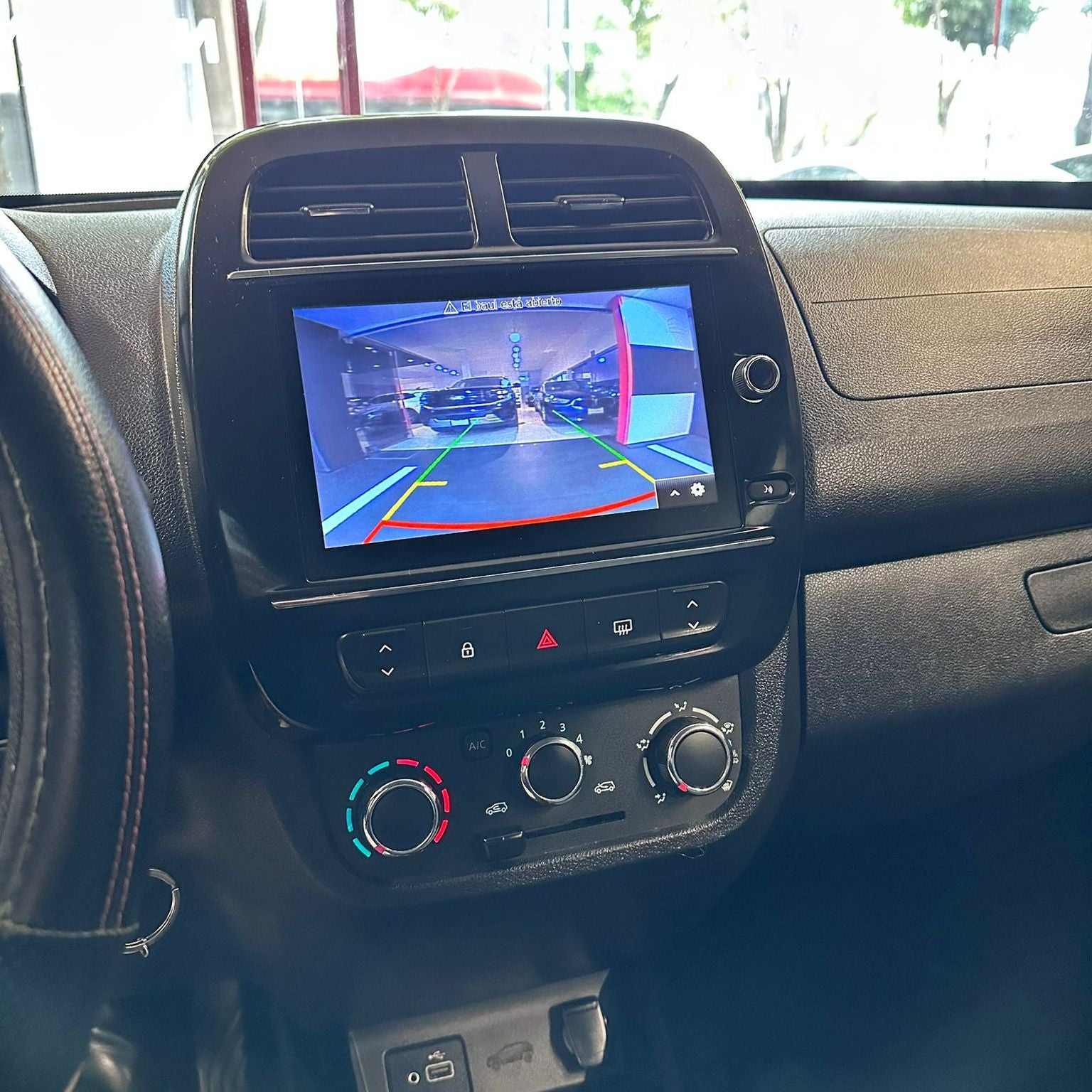 2024 Renault Kwid 1.0 Iconic Mt