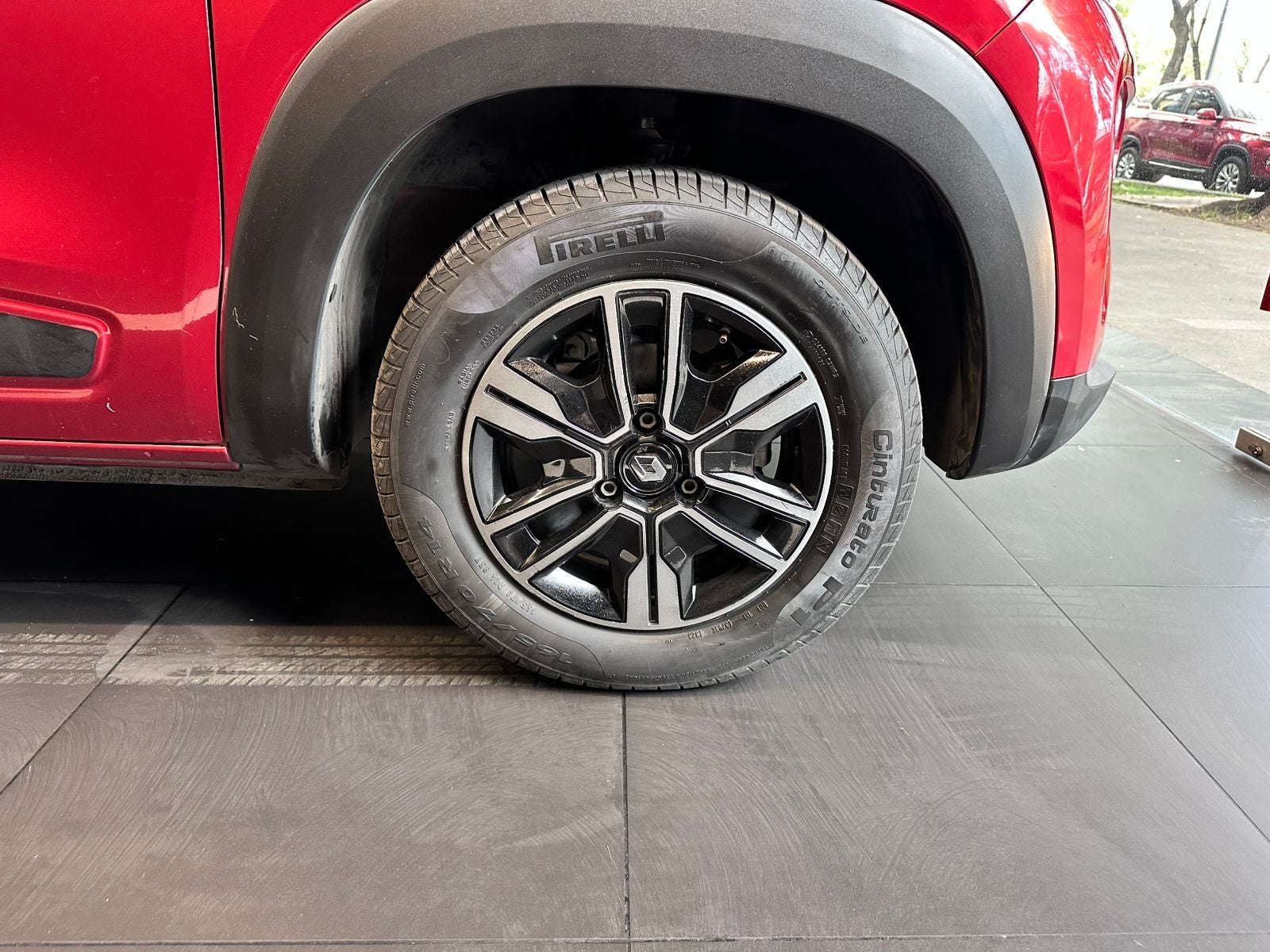 2024 Renault Kwid 1.0 Iconic Mt