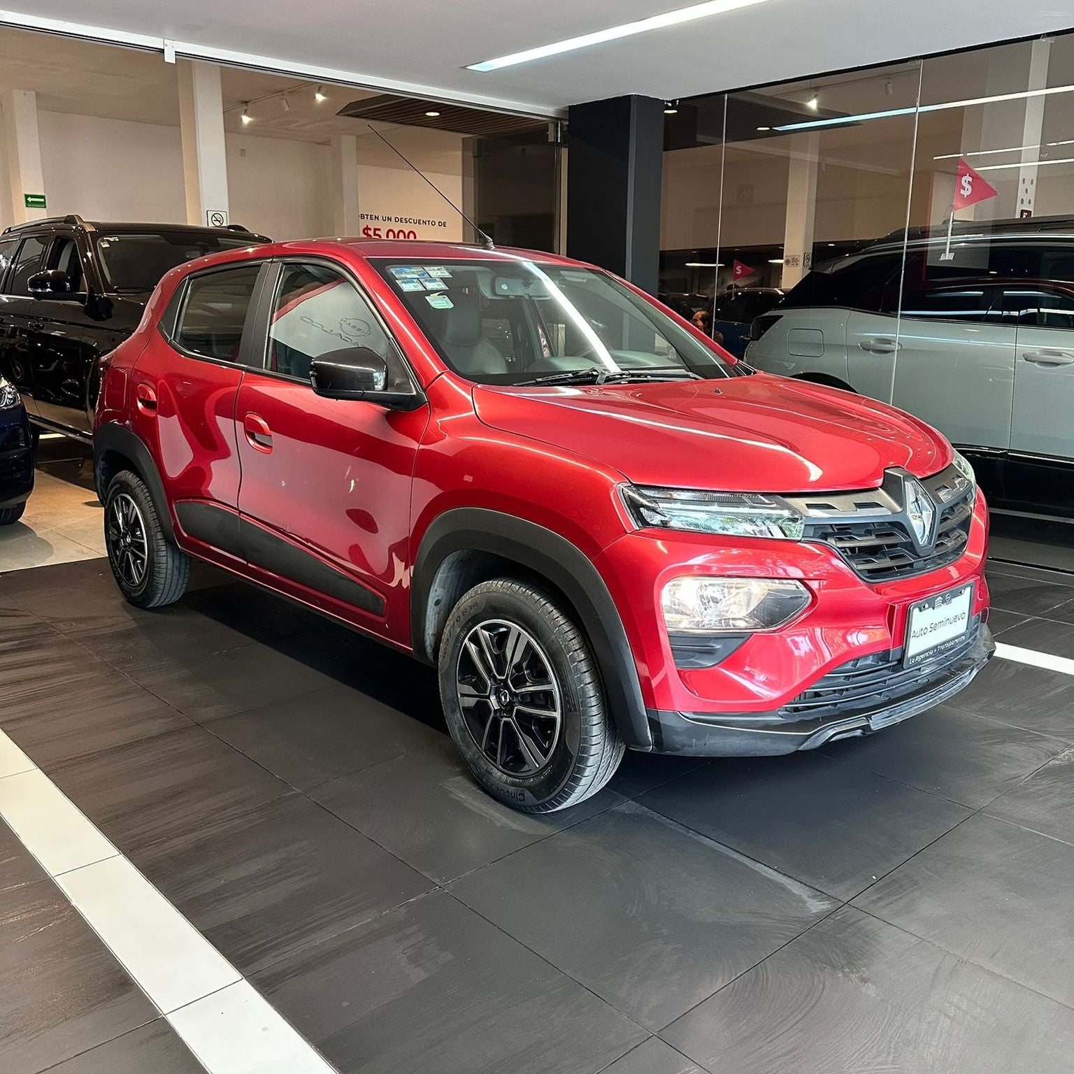 2024 Renault Kwid 1.0 Iconic Mt