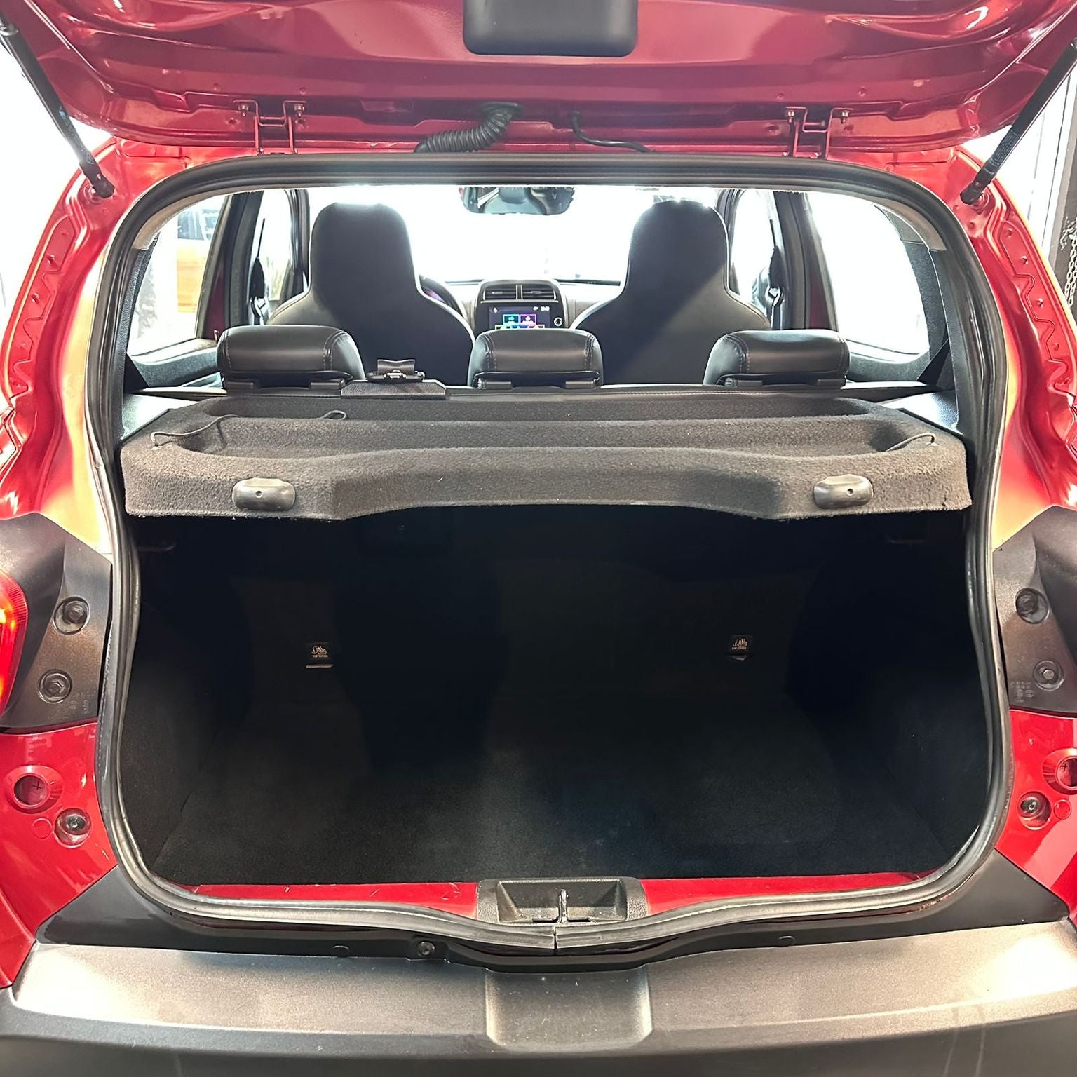 2024 Renault Kwid 1.0 Iconic Mt