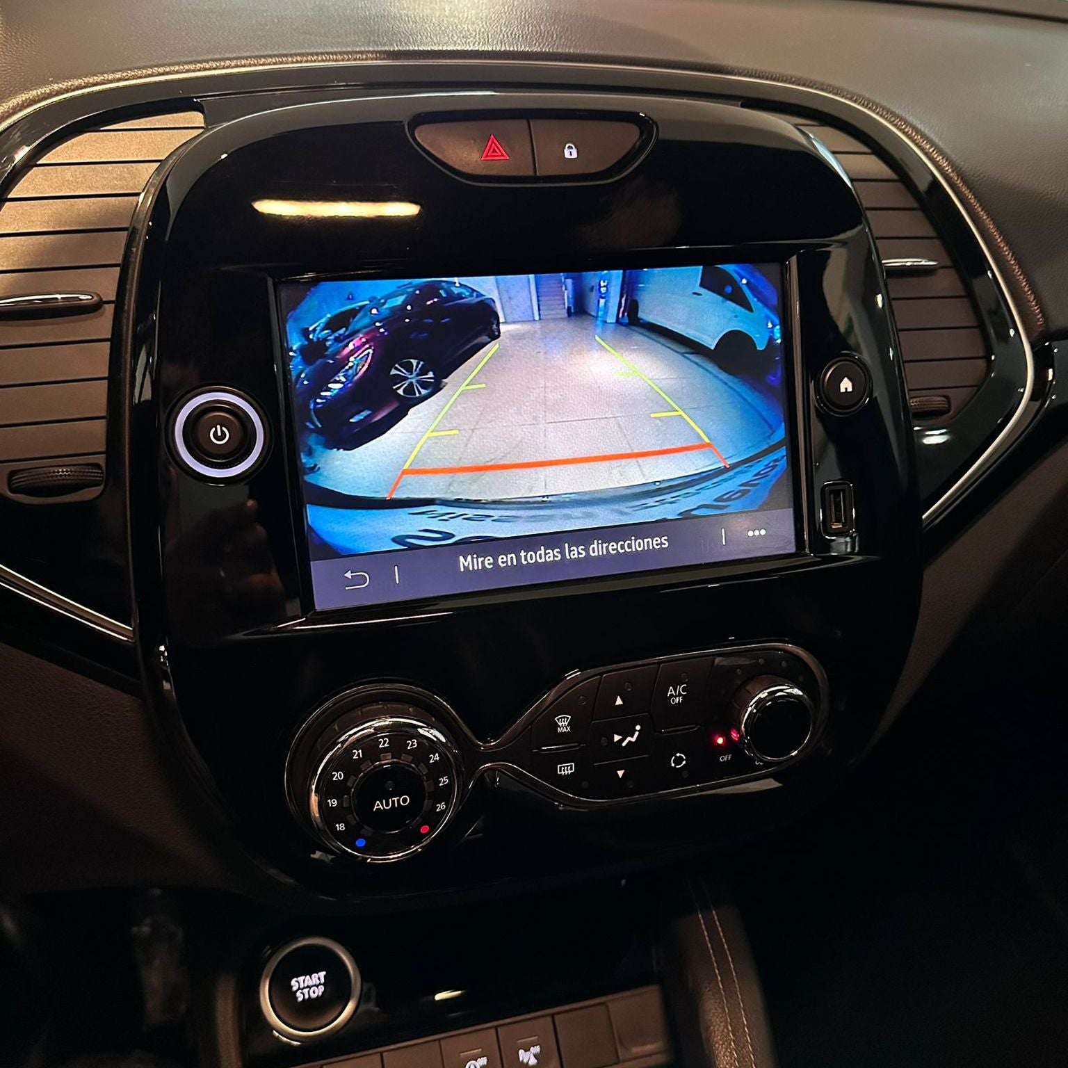 2022 Renault Captur 2.0 Iconic Piel At