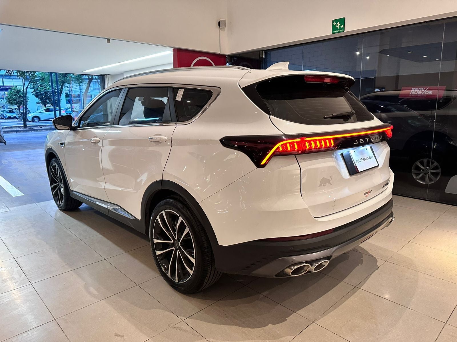 2023 Jetour X70 1.5 X70 At