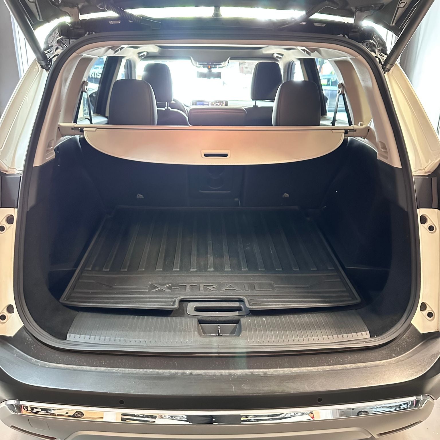 2023 Nissan X-Trail 2.5 Platinum 2 Filas At