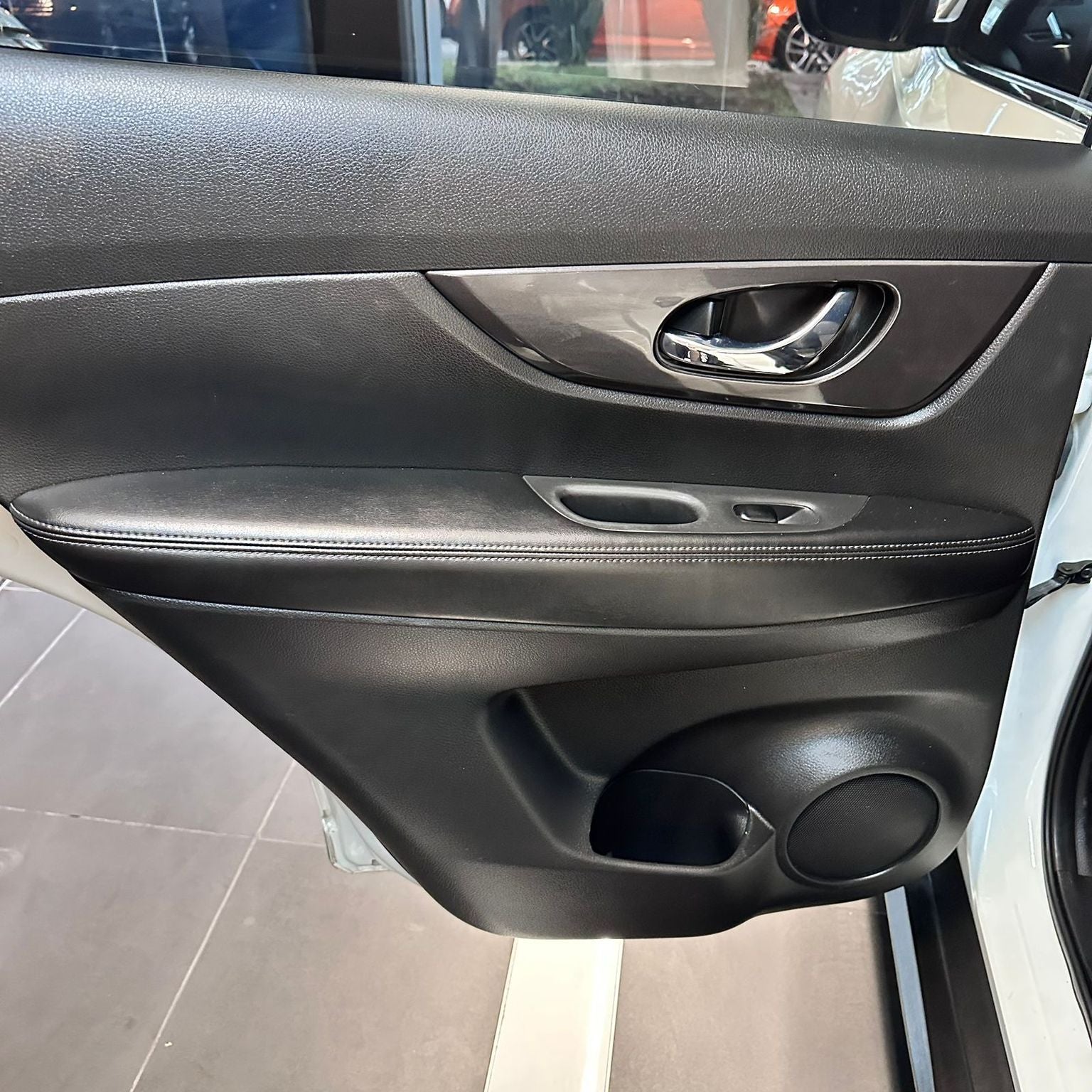 2020 Nissan X-Trail 2.5 Sense 2 Filas Cvt