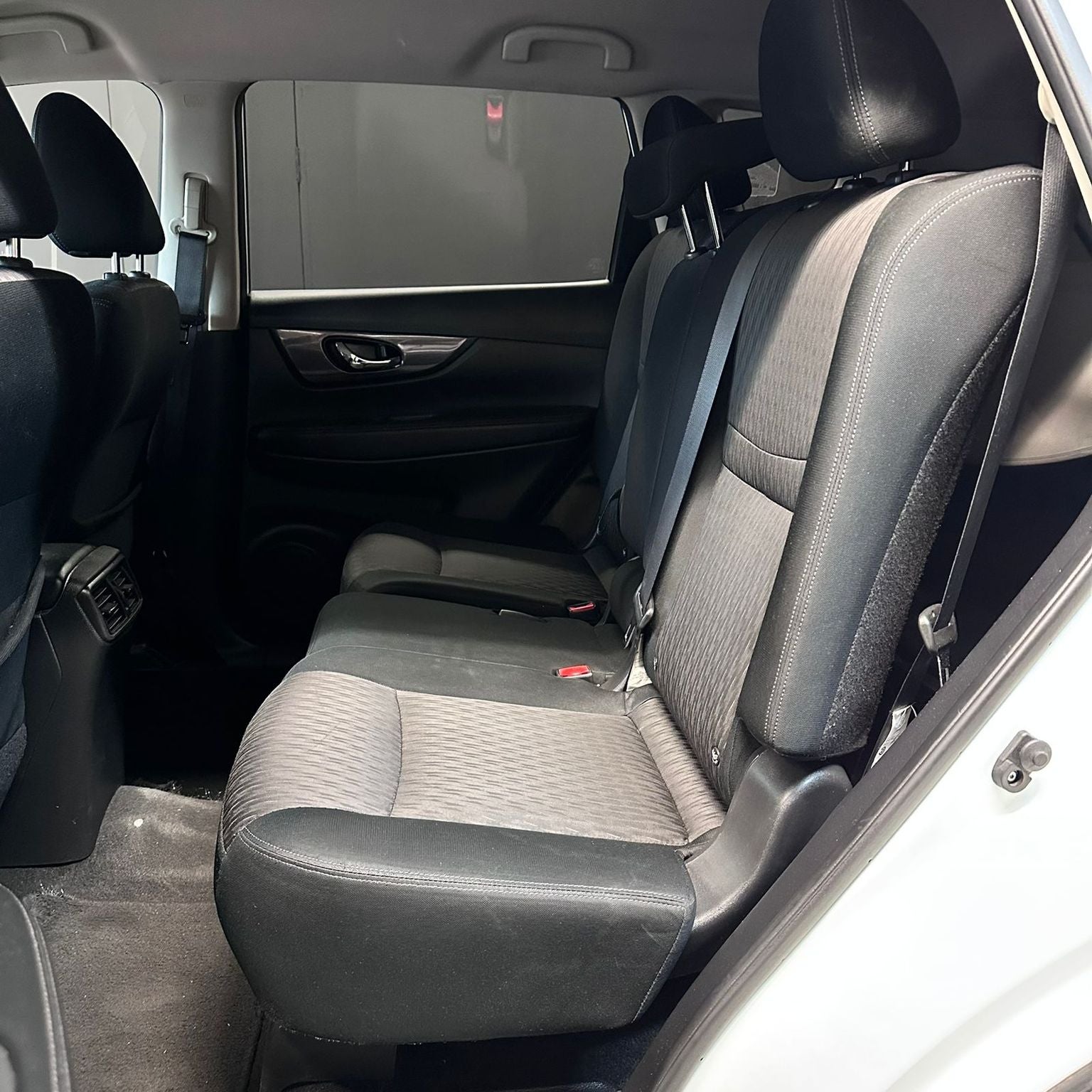2020 Nissan X-Trail 2.5 Sense 2 Filas Cvt