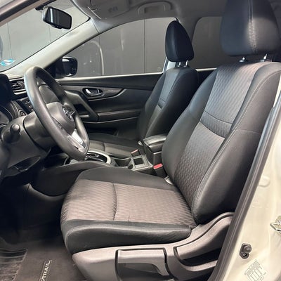2020 Nissan X-Trail 2.5 Sense 2 Filas Cvt
