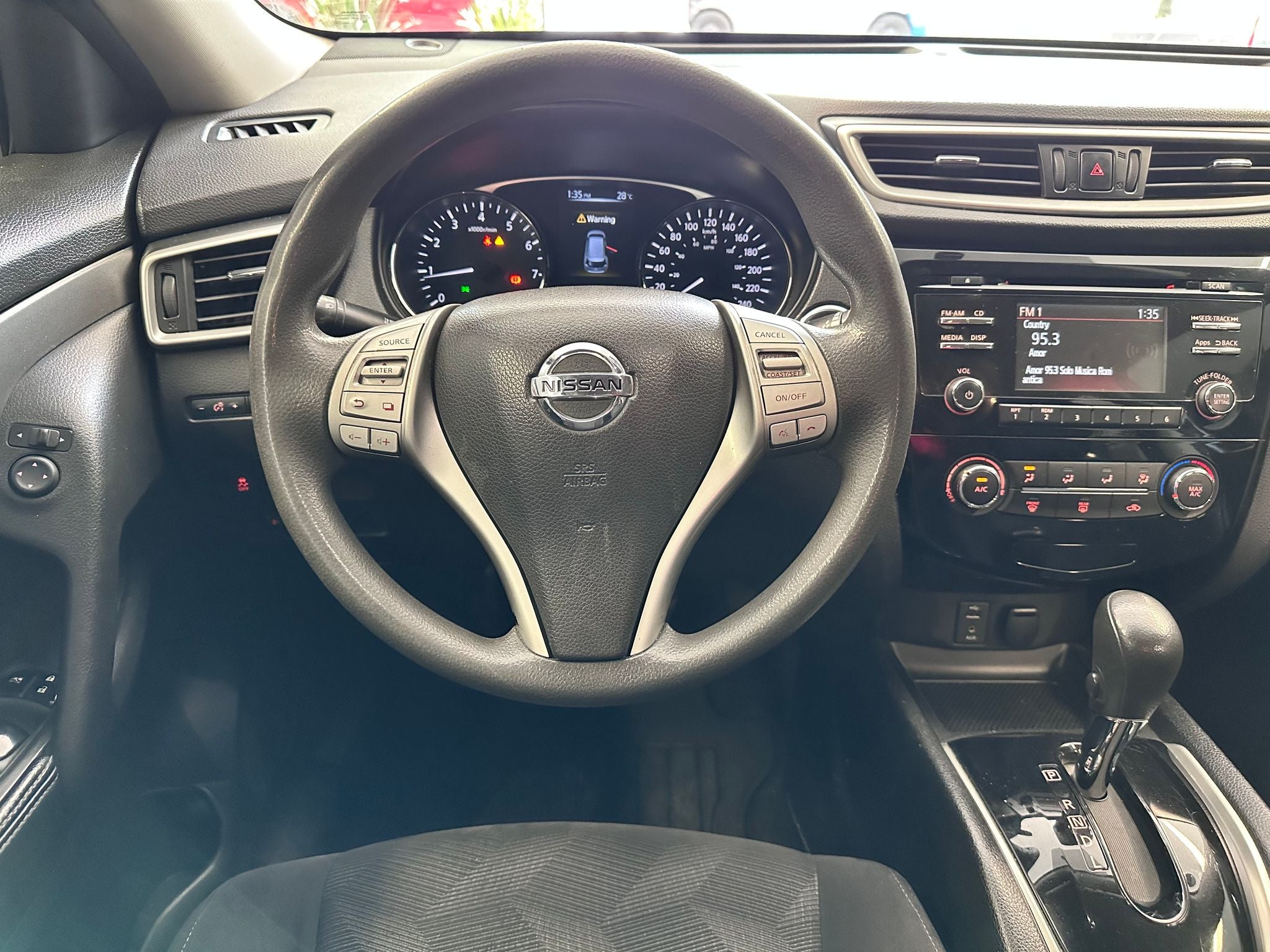 2015 Nissan X-Trail 2.5 Sense 2 Filas Cvt
