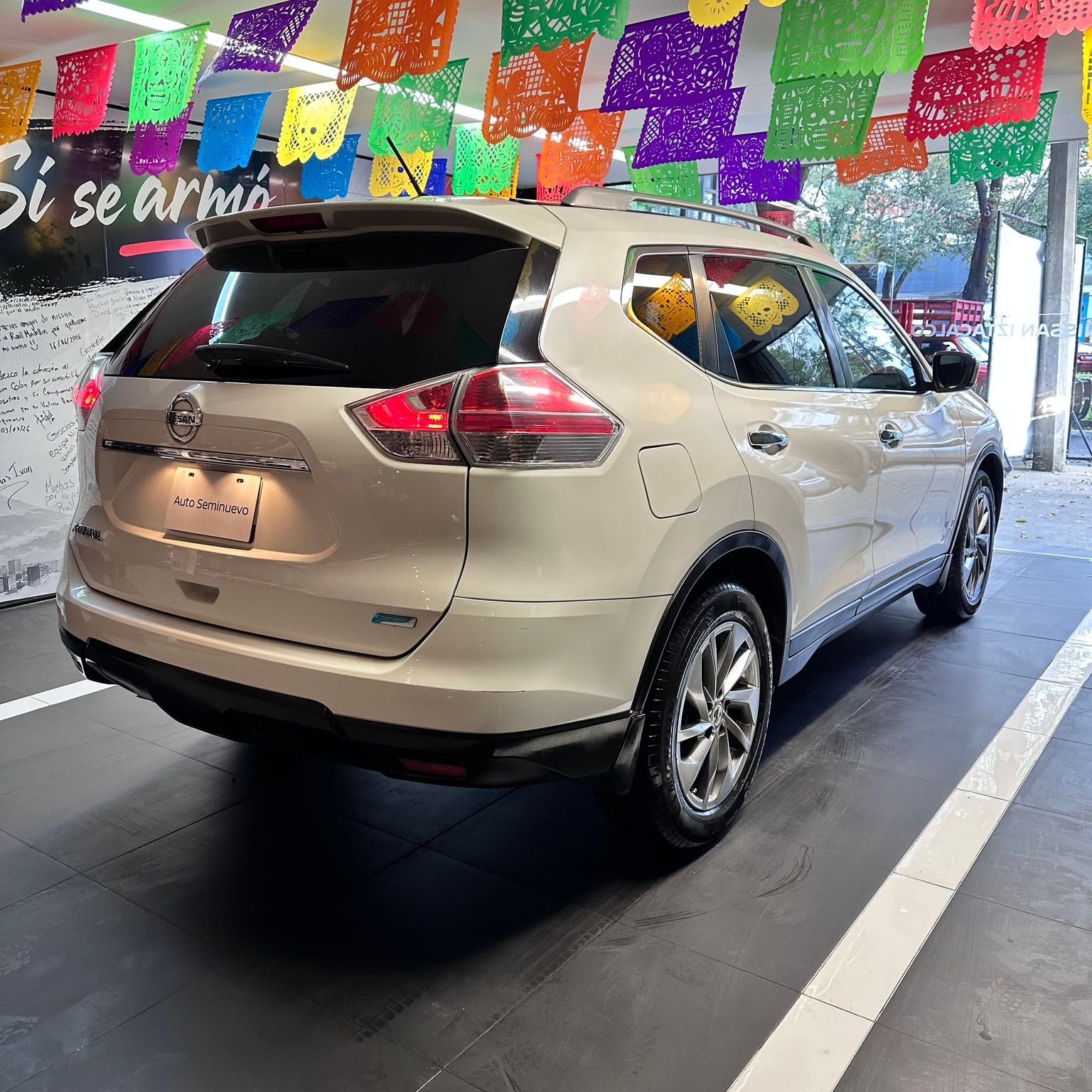 2016 Nissan X-Trail 2.5 Advance 2 Filas Cvt