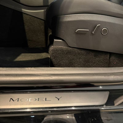 2023 Tesla Model Y Long Range Battery All-Wheel drive