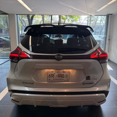 2023 Nissan Kicks E-Power Platinum