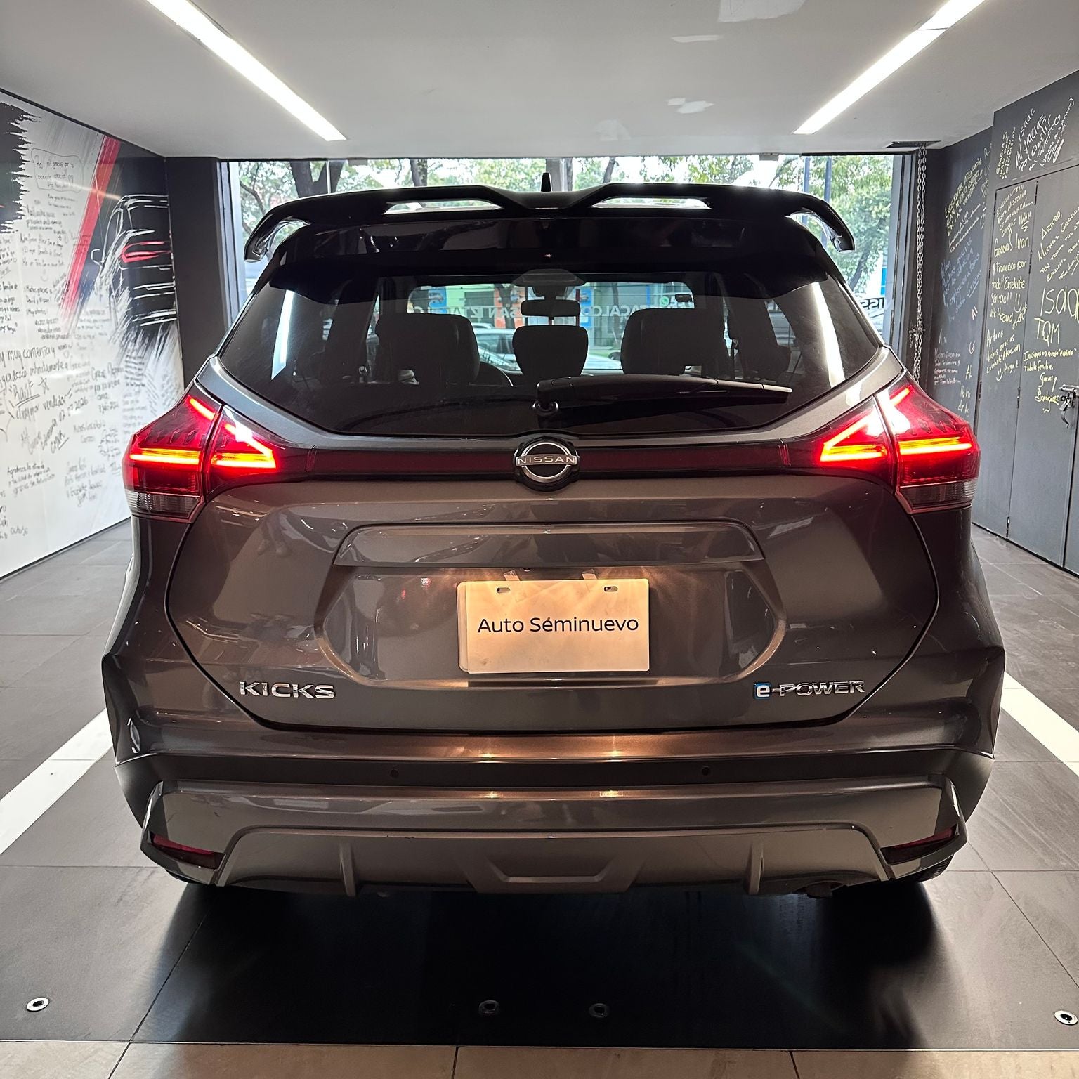 2024 Nissan Kicks E-Power Platinum At