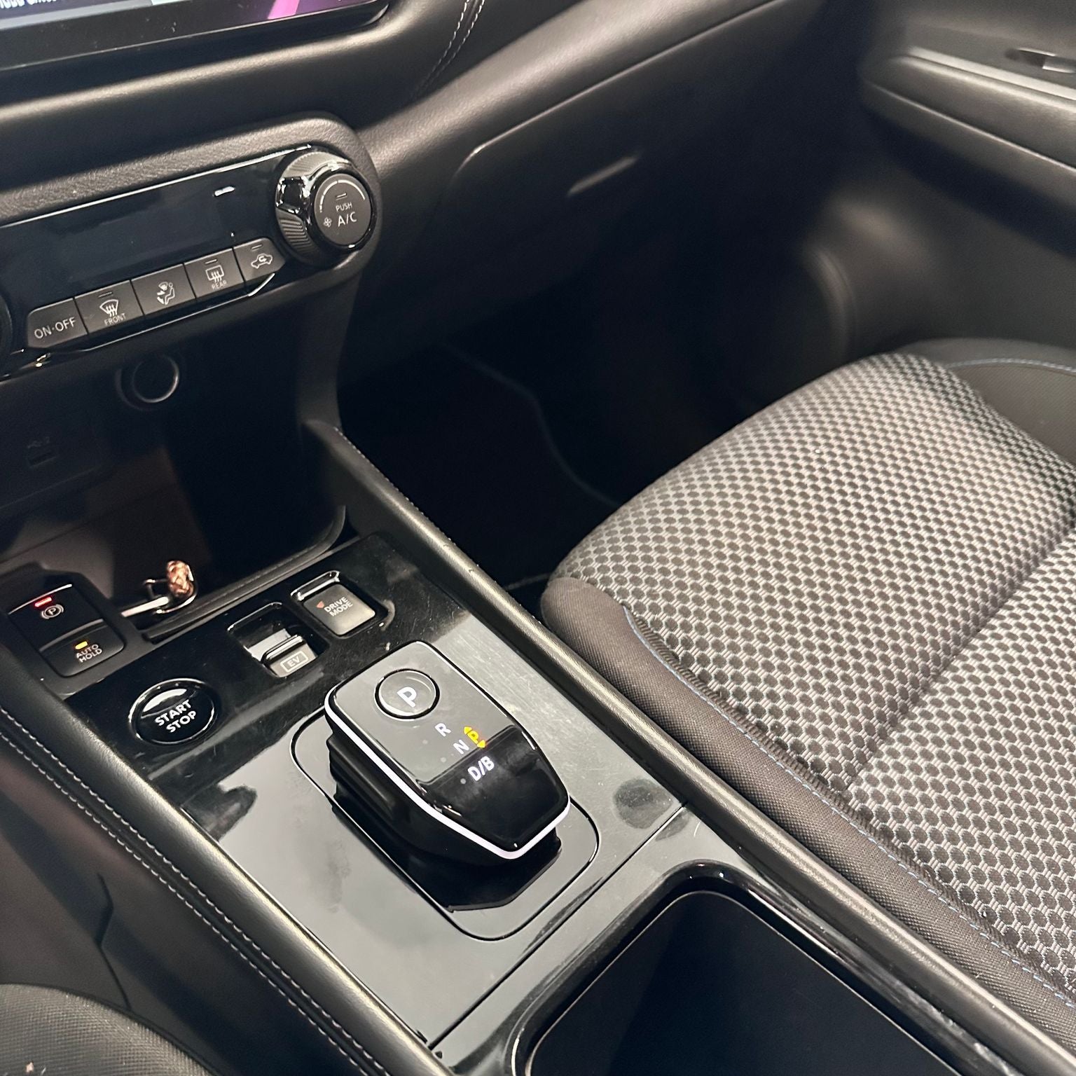 2023 Nissan Kicks E-Power Advance