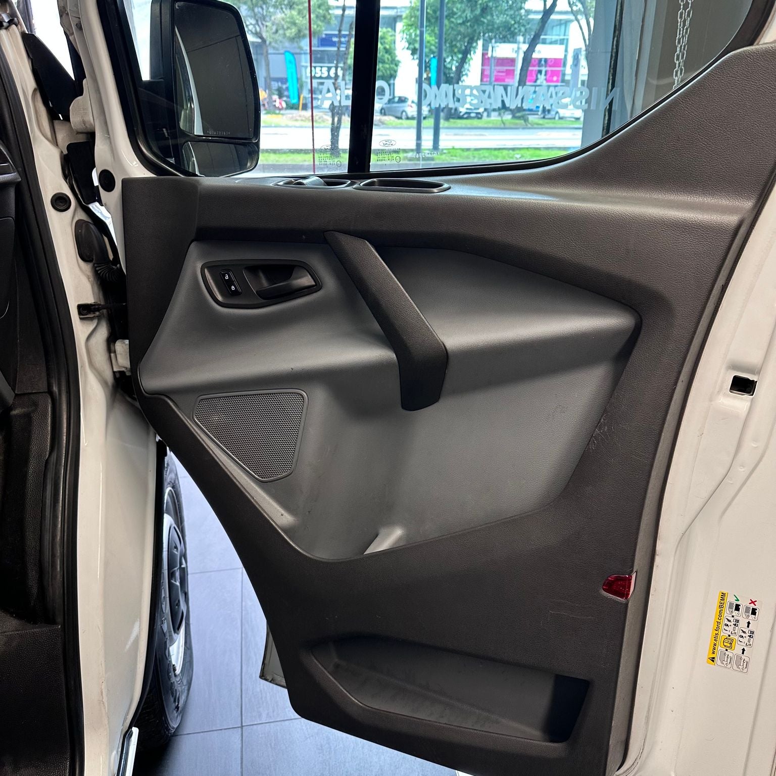 2016 Ford Transit 2.2 Van Larga Techo Alto Aa Custom Mt
