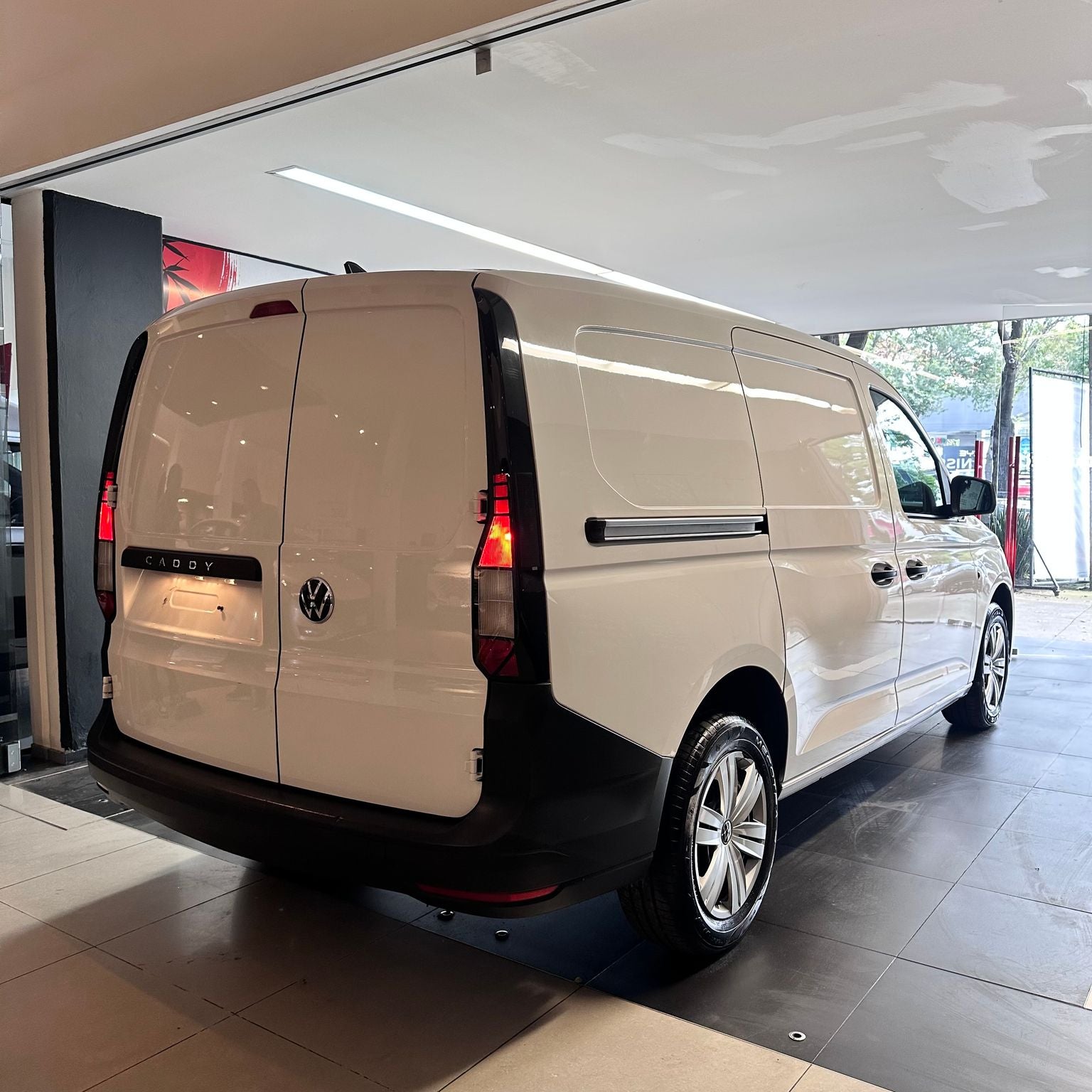 2024 Volkswagen Caddy MAXI CARGO VAN TD